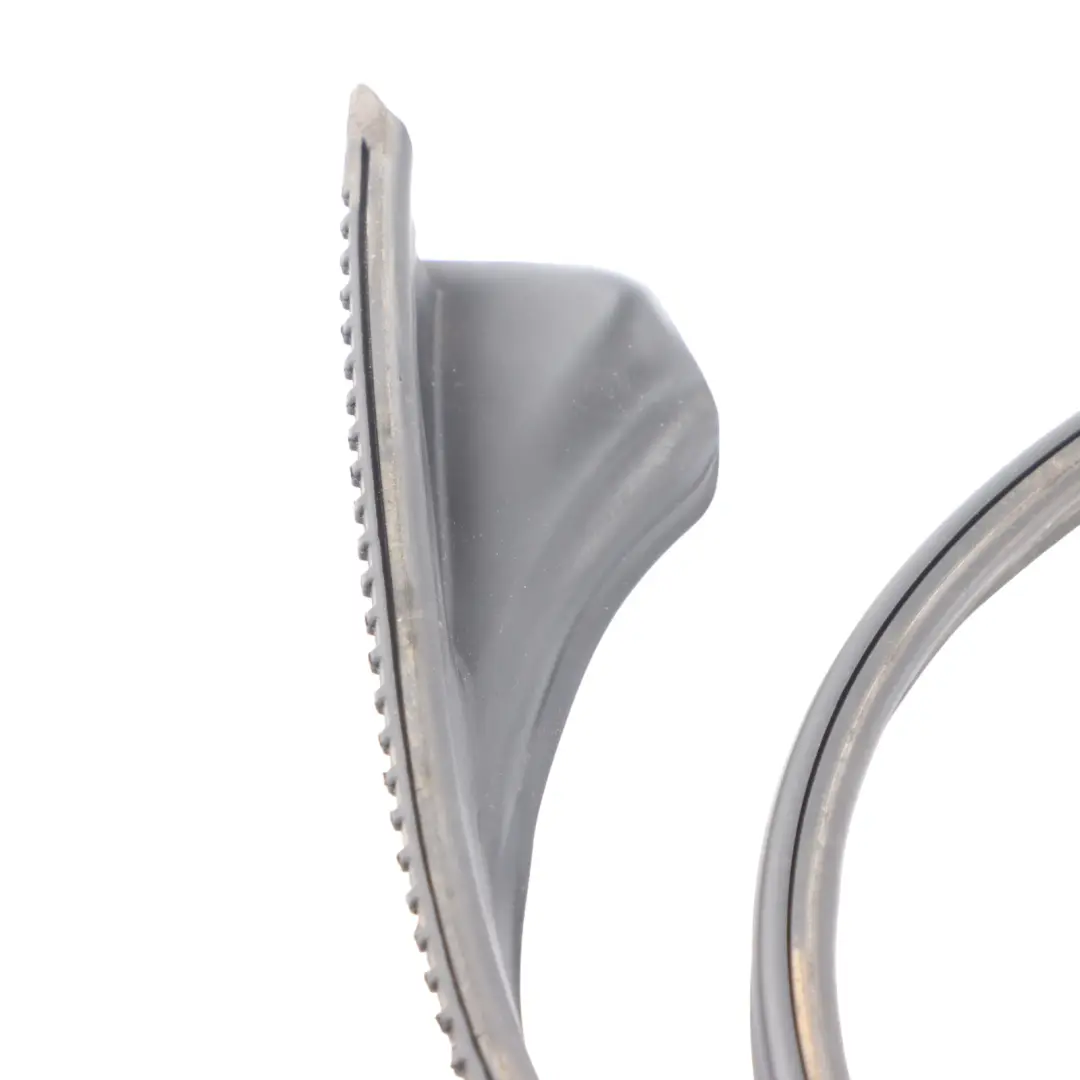 Window Strip Door Trim Seal Rubber Right O/S to Mercedes CLA C117 X117 with Part number A1176730421 Mercedes CLA C117 X117 Window Strip Door Trim Seal Rubber Right O/S - SKU A1176730421 - Part number A1176730421