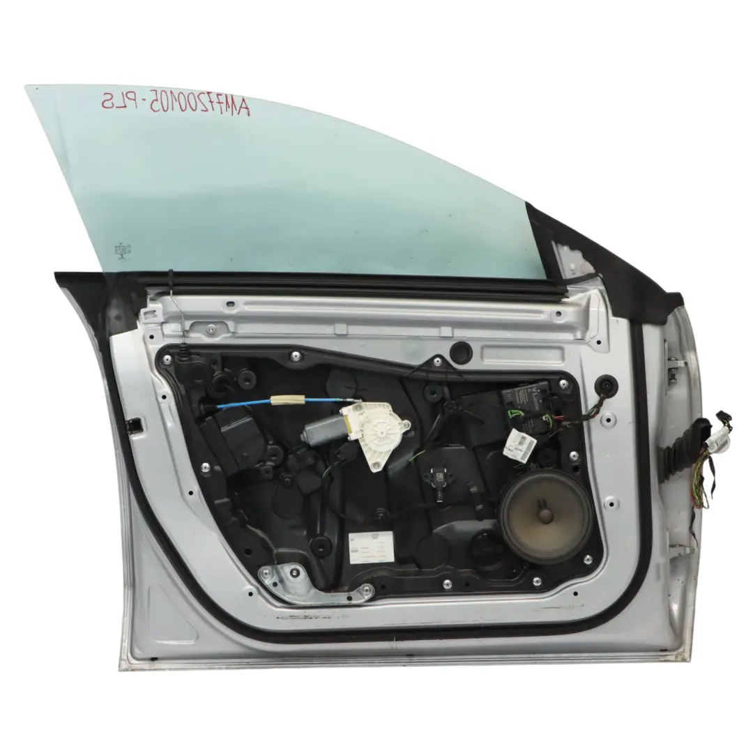 Puerta Delantera Izquierda Polar Silver Metallic - 761 para Mercedes C117 con número de pieza A1177200105 Mercedes C117 Puerta Delantera Izquierda Polar Silver Metallic - 761 - SKU A1177200105-PLS - Número de pieza A1177200105