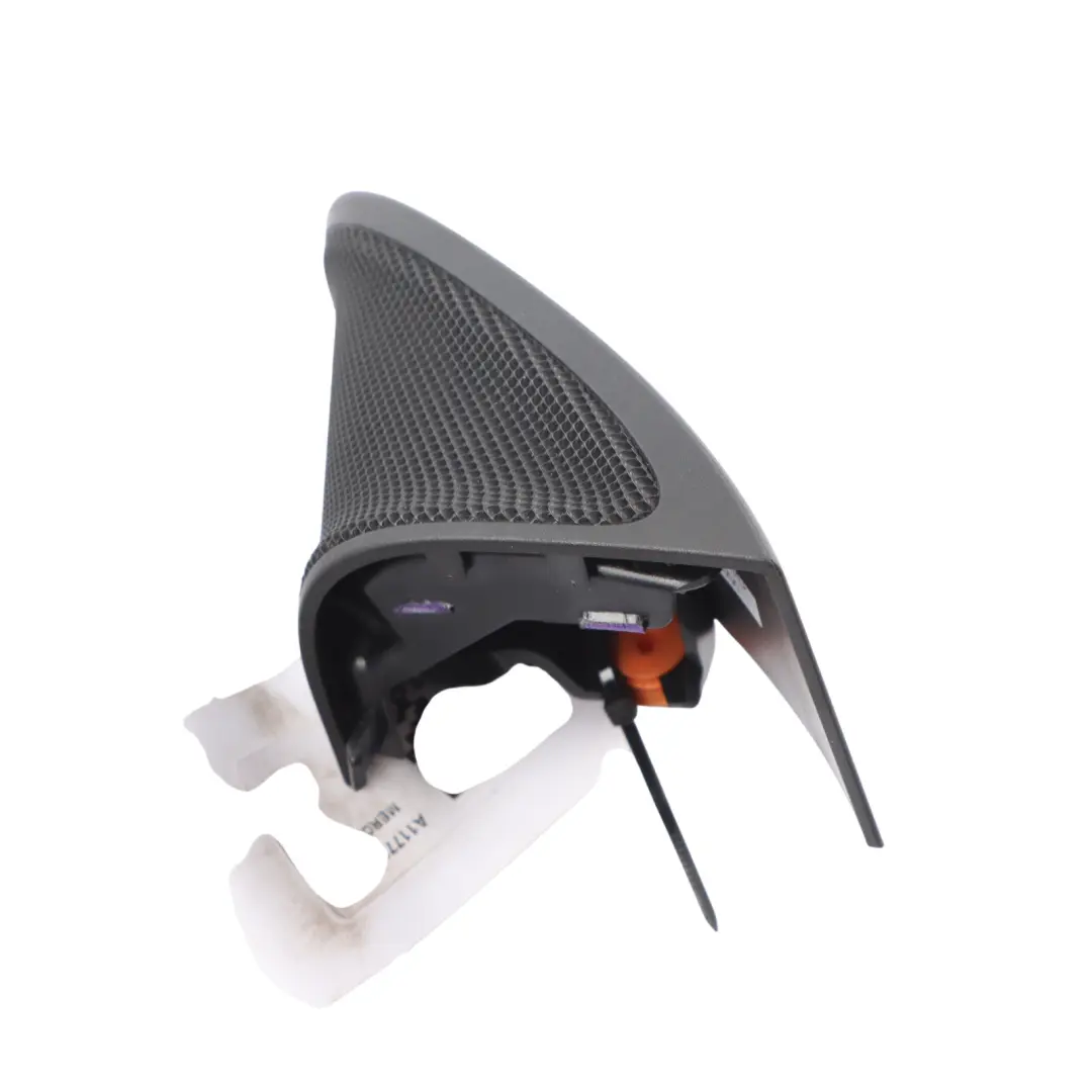 Tweeter Anteriore Triangolare Altoparlante Sinistro per Mercedes C117 con numero di parte A1177200111 Mercedes C117 Tweeter Anteriore Triangolare Altoparlante Sinistro - SKU A1177200111 - Numero di parte A1177200111