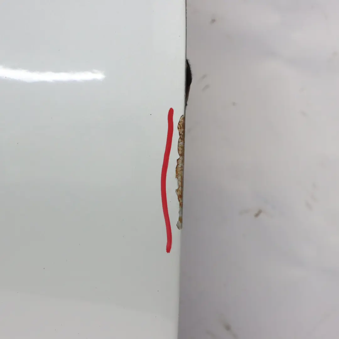 Porta Anteriore Destra Polar Silver Metallic - 761 per Mercedes C117 con numero di parte A1177200205 Mercedes C117 Porta Anteriore Destra Polar Silver Metallic - 761 - SKU A1177200205-PLS - Numero di parte A1177200205