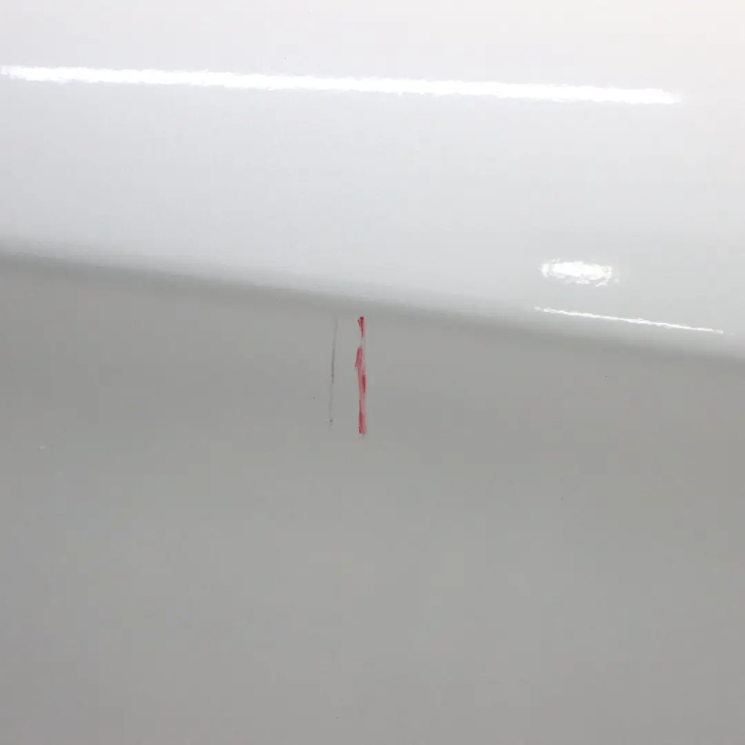 Porta Posteriore Sinistra Polar Silver Metallic - 761 per Mercedes CLA C117 con numero di parte A1177300105 Mercedes CLA C117 Porta Posteriore Sinistra Polar Silver Metallic - 761 - SKU A1177300105-PLS - Numero di parte A1177300105