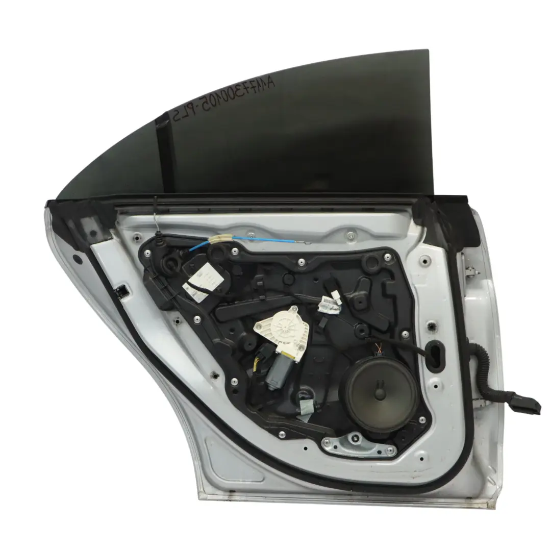 Drzwi Tylne Lewe Polar Silver Srebrny Metalik - 761 do Mercedes CLA C117 o numerze A1177300105 Mercedes CLA C117 Drzwi Tylne Lewe Polar Silver Srebrny Metalik - 761 - SKU A1177300105-PLS - Numer Części A1177300105