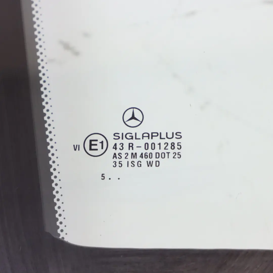 A140 Front Door Quarter Window Glass Glazing AS2 Right O/S to Mercedes with Part number A1407202218 Mercedes A140 Front Door Quarter Window Glass Glazing AS2 Right O/S - SKU A1407202218 - Part number A1407202218