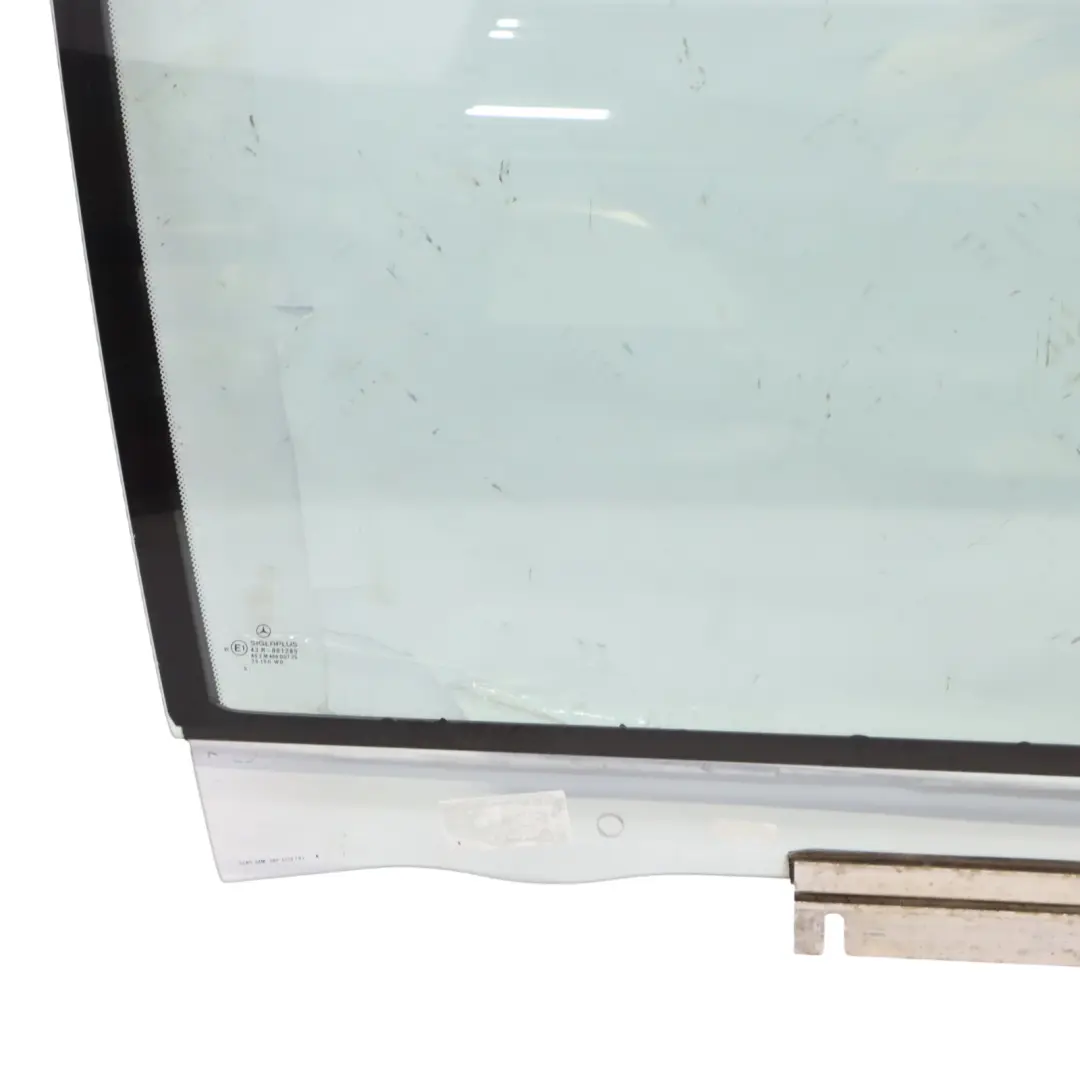 A140 Front Door Quarter Window Glass Glazing AS2 Right O/S to Mercedes with Part number A1407202218 Mercedes A140 Front Door Quarter Window Glass Glazing AS2 Right O/S - SKU A1407202218 - Part number A1407202218