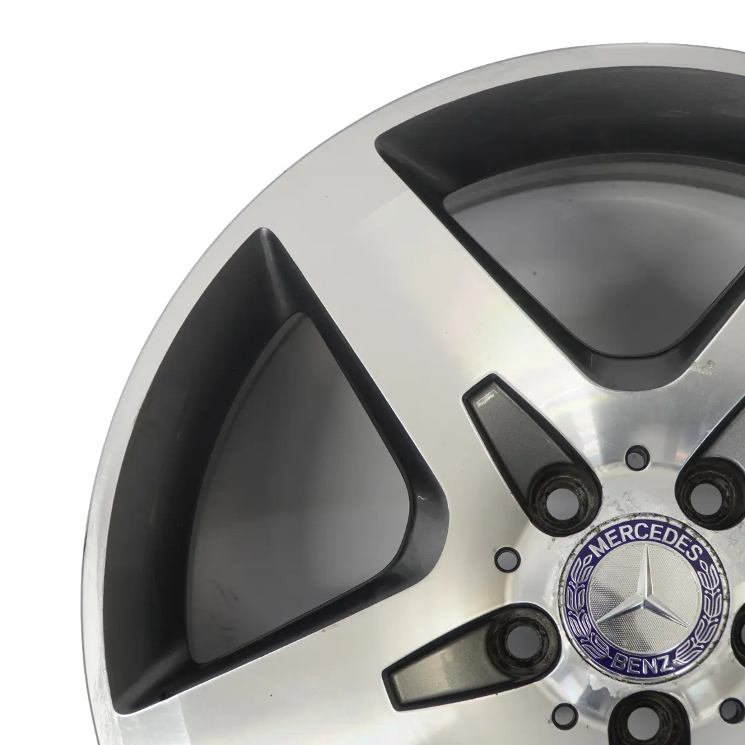 Argento Cerchio Lega AMG 18" 7J ET:46 5 Raggi per Mercedes X156 con numero di parte A1564010500 Mercedes X156 Argento Cerchio Lega AMG 18" 7J ET:46 5 Raggi - SKU A1564010500-2 - Numero di parte A1564010500