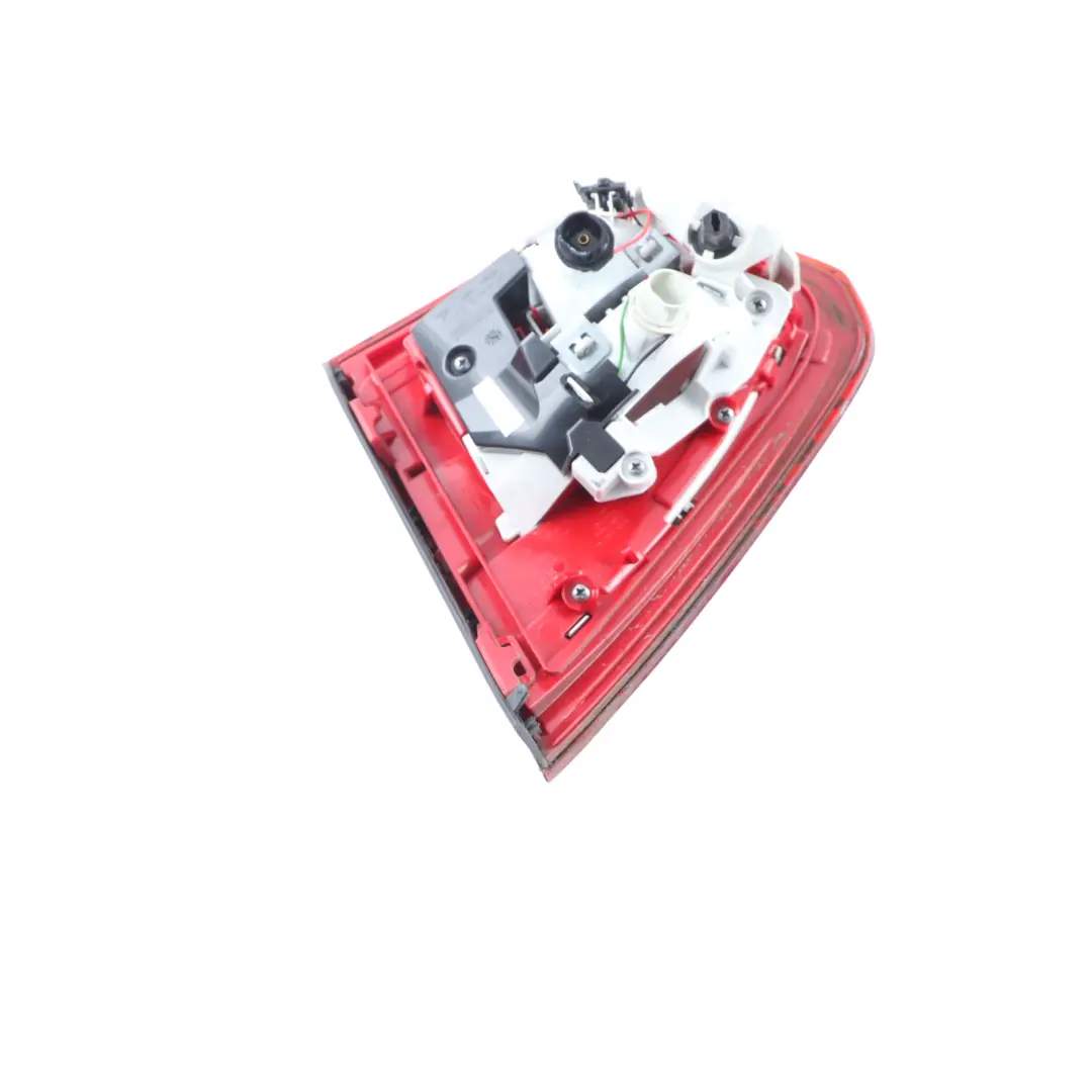 Portello Posteriore Sinistro Luce Stivale Interno per Mercedes GLA X156 con numero di parte A1569060358 Mercedes GLA X156 Portello Posteriore Sinistro Luce Stivale Interno - SKU A1569060358 - Numero di parte A1569060358