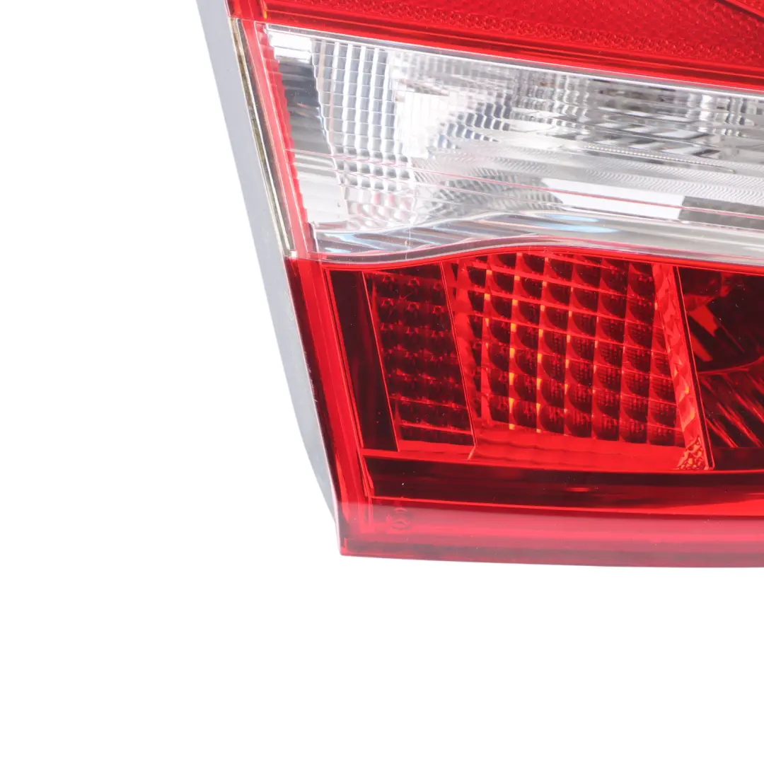 Portello Posteriore Sinistro Luce Stivale Interno per Mercedes GLA X156 con numero di parte A1569060358 Mercedes GLA X156 Portello Posteriore Sinistro Luce Stivale Interno - SKU A1569060358 - Numero di parte A1569060358