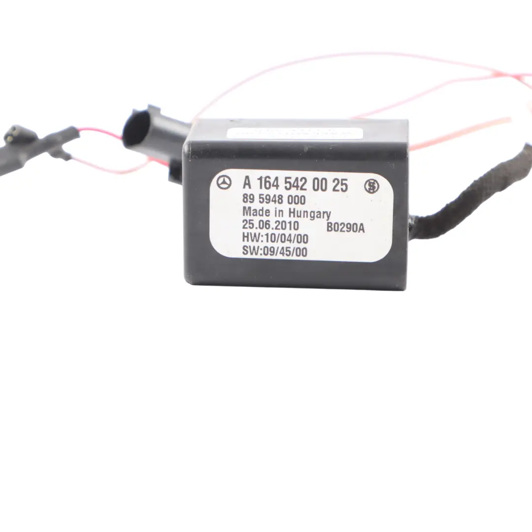 Benz ML W164 Voltage Converter Control Unit to Mercedes with Part number A1645420025 Mercedes Benz ML W164 Voltage Converter Control Unit - SKU A1645420025 - Part number A1645420025