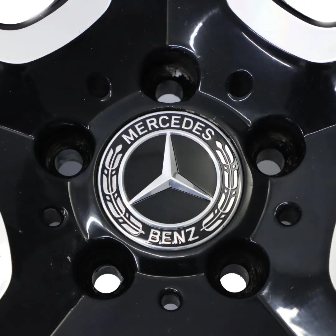 Nero AMG Cerchio lega 20" 5 razze 9J ET:57 per Mercedes ML W166 con numero di parte A1664012002 Mercedes ML W166 Nero AMG Cerchio lega 20" 5 razze 9J ET:57 - SKU A1664012002-3 - Numero di parte A1664012002