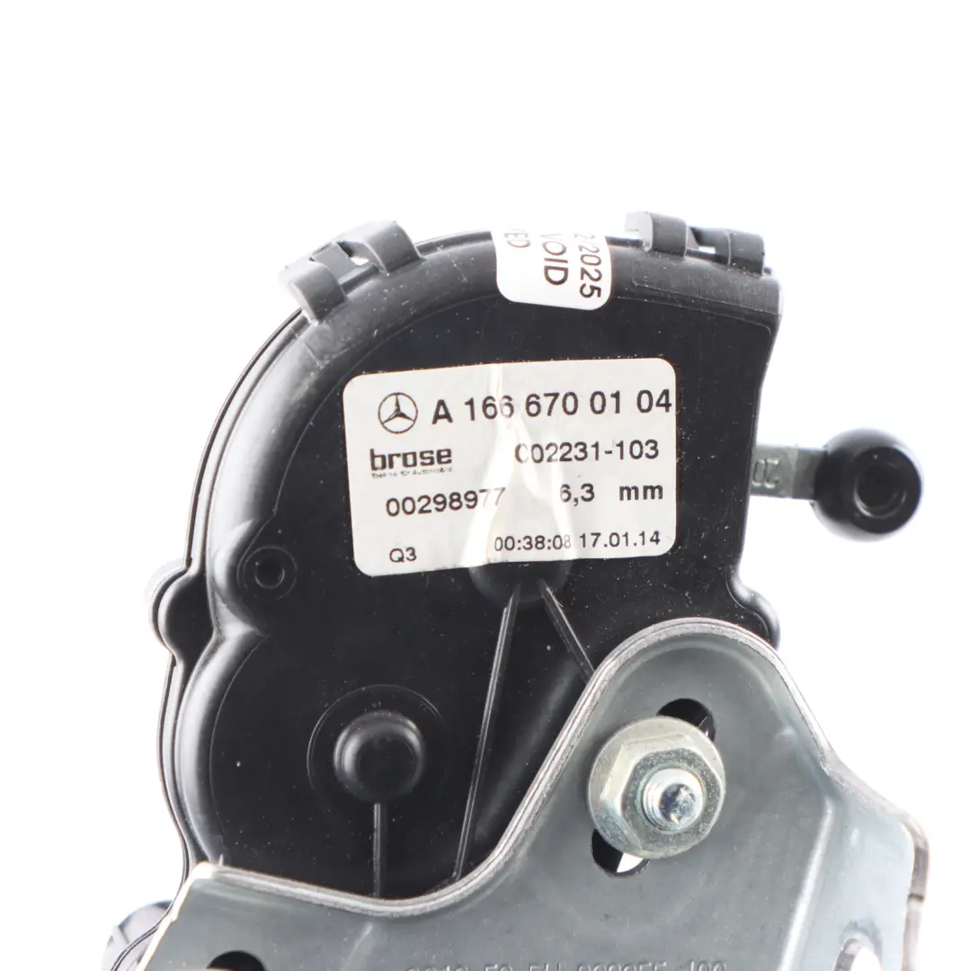 Window Lifter Regulator Motor Adjuster Right O/S to Mercedes X166 Rear with Part number A1666700104 Mercedes X166 Rear Window Lifter Regulator Motor Adjuster Right O/S - SKU A1666700104 - Part number A1666700104