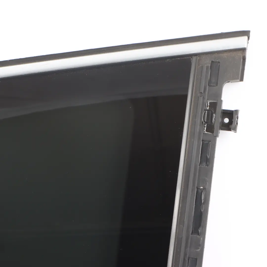 Quarter Side Window Glass Tinted Right O/S AS3 to Mercedes GL X166 Rear with Part number A1666706100 Mercedes GL X166 Rear Quarter Side Window Glass Tinted Right O/S AS3 - SKU A1666706100 - Part number A1666706100