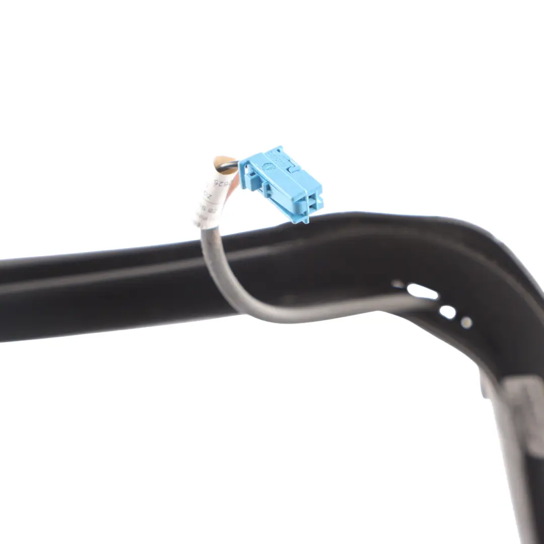 Window Quarter Rubber Rear Right O/S to Mercedes X166 with Part number A1666809000 Mercedes X166 Window Quarter Rubber Rear Right O/S - SKU A1666809000 - Part number A1666809000