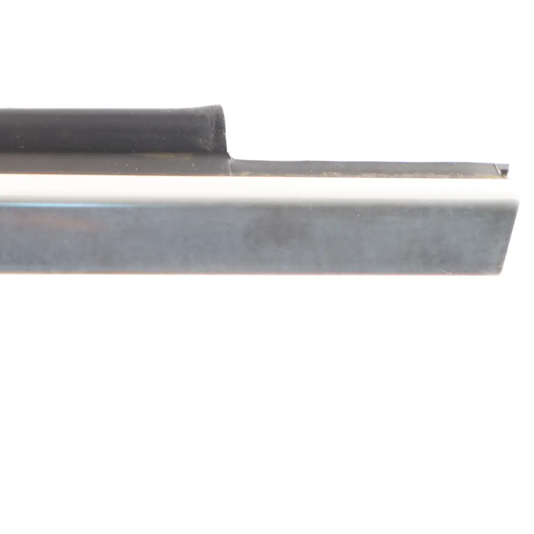 Quarter Window Stip Seal Gasket Chrome Right O/S to Mercedes X166 Rear with Part number A1666905801 Mercedes X166 Rear Quarter Window Stip Seal Gasket Chrome Right O/S - SKU A1666905801 - Part number A1666905801