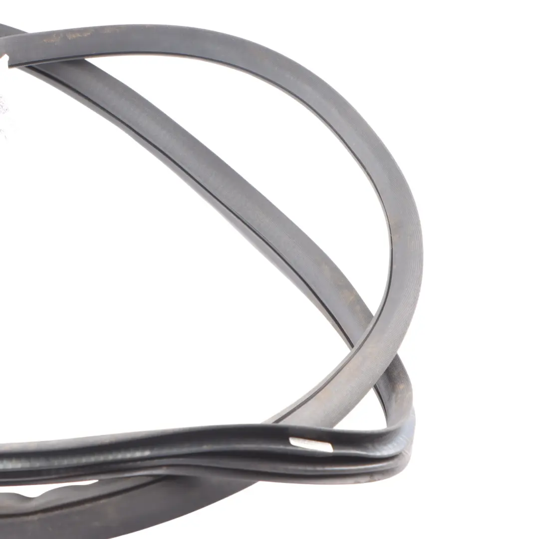 Uszczelka Tylnych Drzwi Lewych Prawych do Mercedes GL X166 o numerze A1666970251 Mercedes GL X166 Uszczelka Tylnych Drzwi Lewych Prawych - SKU A1666970251 - Numer Części A1666970251