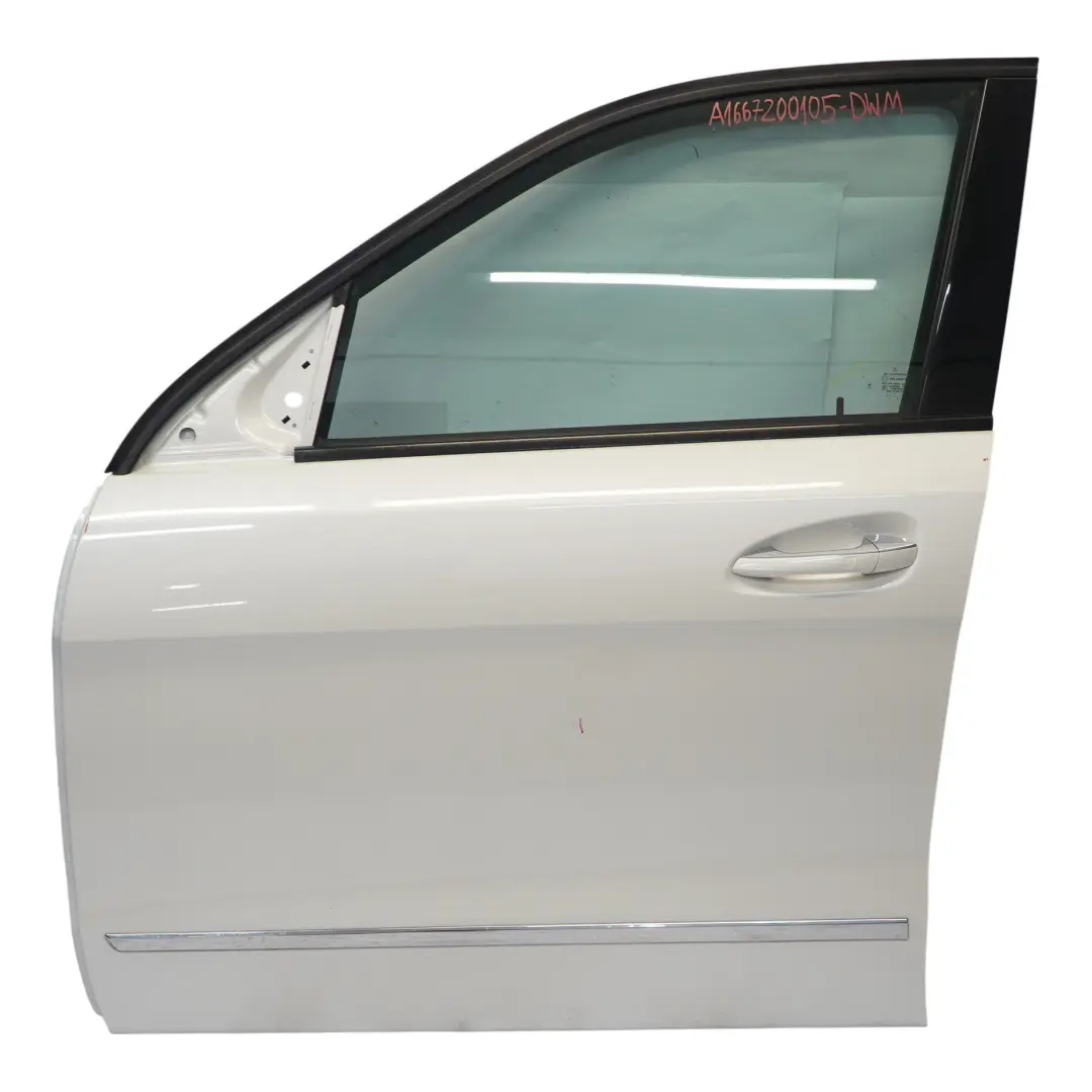 Gauche Diamond White Metallic - 992 pour Mercedes ML W166 Porte Avant à propos du numéro de pièce A1667200105 Mercedes ML W166 Porte Avant Gauche Diamond White Metallic - 992 - SKU A1667200105-DWM - Numéro de pièce A1667200105