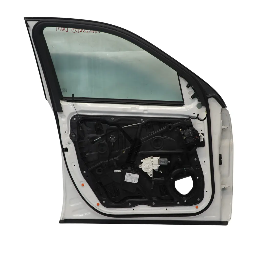 Drzwi Lewe Przednie Diamond White Biały Metalik - 992 do Mercedes ML W166 o numerze A1667200105 Mercedes ML W166 Drzwi Lewe Przednie Diamond White Biały Metalik - 992 - SKU A1667200105-DWM - Numer Części A1667200105