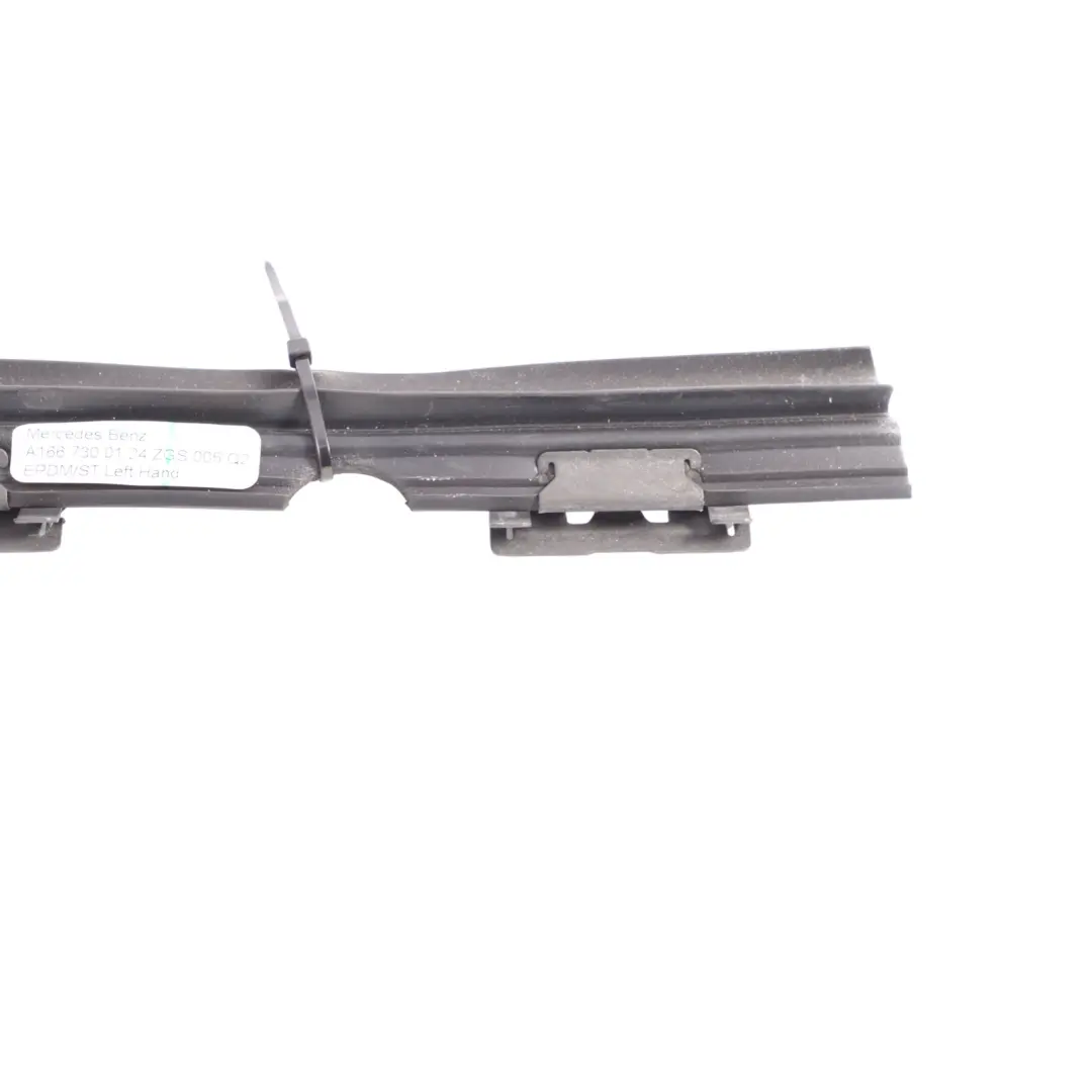 Hintere Tür Fenster Dichtung Schiene Links für Mercedes W166 mit Teilenummer A1667300124 Mercedes W166 Hintere Tür Fenster Dichtung Schiene Links - SKU A1667300124 - Teilenummer A1667300124