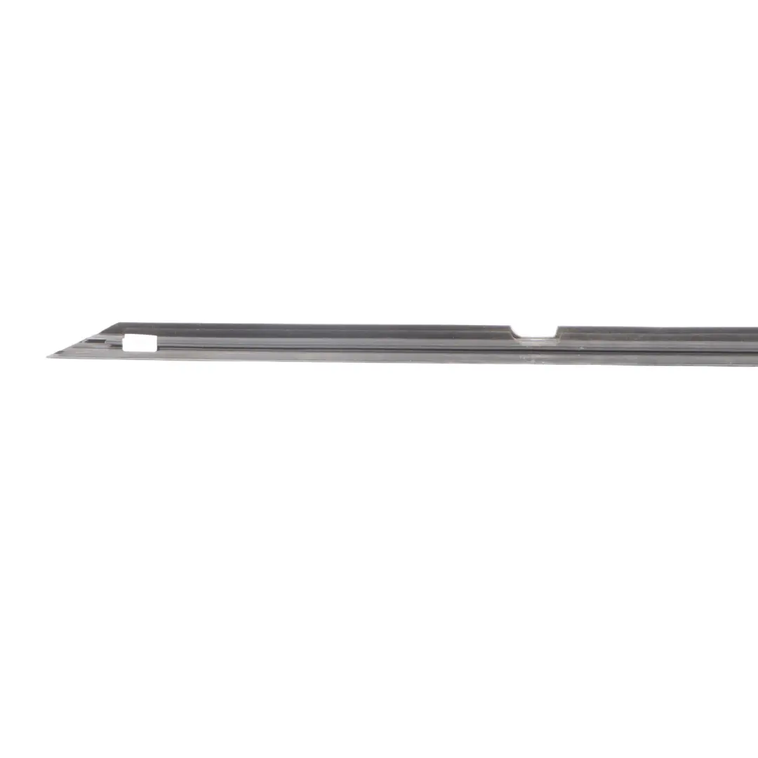 Dichtungsleiste Außen Tür Hinten Links für Mercedes W166 mit Teilenummer A1667356900 Mercedes W166 Dichtungsleiste Außen Tür Hinten Links - SKU A1667356900 - Teilenummer A1667356900