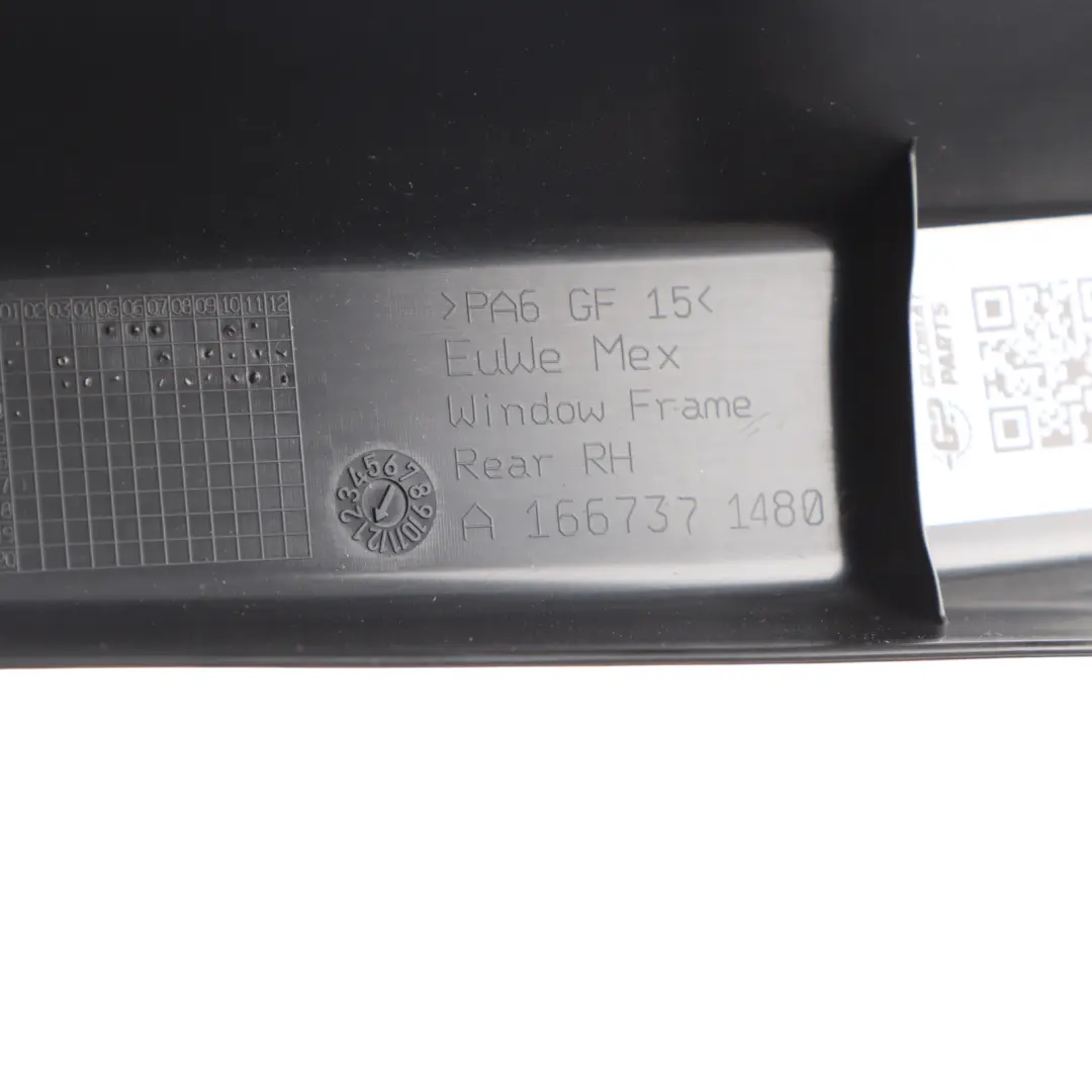 Window Roller Blind Door Rear Right O/S Sun Blind to Mercedes X166 with Part number A1667371480 Mercedes X166 Window Roller Blind Door Rear Right O/S Sun Blind - SKU A1667371480 - Part number A1667371480