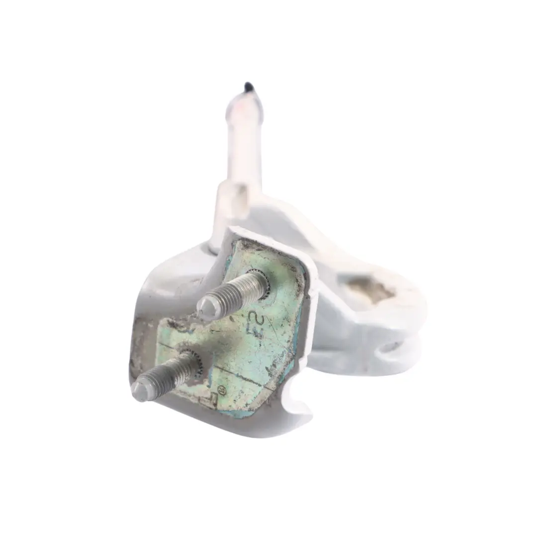 Cerniera Bagagliaio Posteriore Destro Diamante Bianco - 799 per Mercedes W212 con numero di parte A1667403200 Mercedes W212 Cerniera Bagagliaio Posteriore Destro Diamante Bianco - 799 - SKU A1667403200-DWM - Numero di parte A1667403200