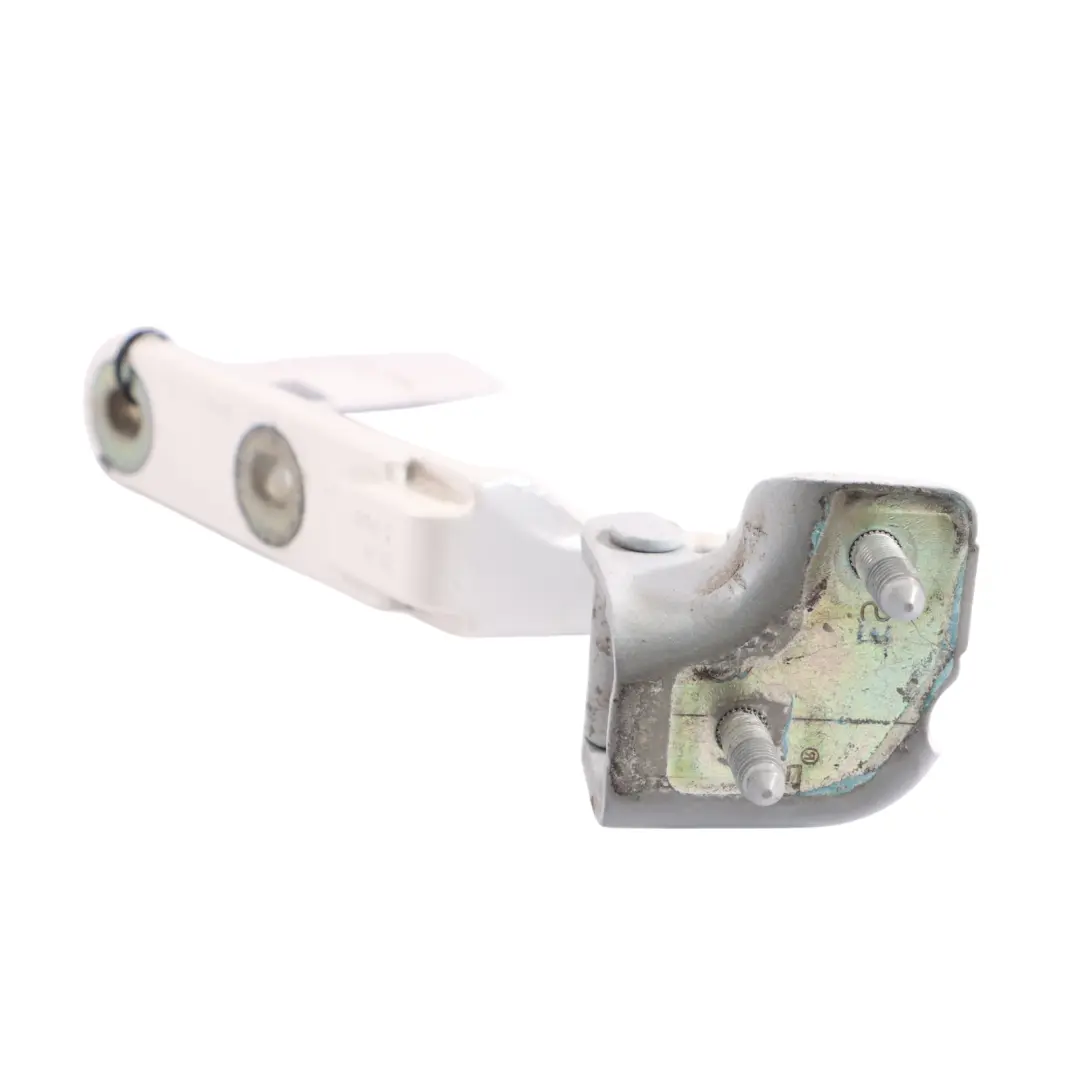 Cerniera Bagagliaio Posteriore Destro Diamante Bianco - 799 per Mercedes W212 con numero di parte A1667403200 Mercedes W212 Cerniera Bagagliaio Posteriore Destro Diamante Bianco - 799 - SKU A1667403200-DWM - Numero di parte A1667403200