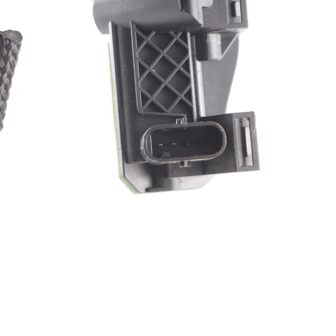 Griff Kamera Mercedes W176 Koffer Raum Klappe Triegelung Rückansicht für mit Teilenummer A1667500993 Griff Kamera Mercedes W176 Koffer Raum Klappe Triegelung Rückansicht - SKU A1667500993-3 - Teilenummer A1667500993