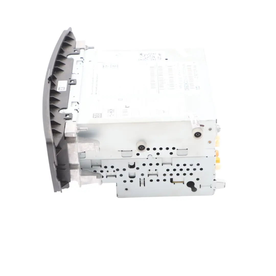 Radio Head Unit CD Audio Player Control Unit to Mercedes W166 with Part number A1669000621 Mercedes W166 Radio Head Unit CD Audio Player Control Unit - SKU A1669000621 - Part number A1669000621