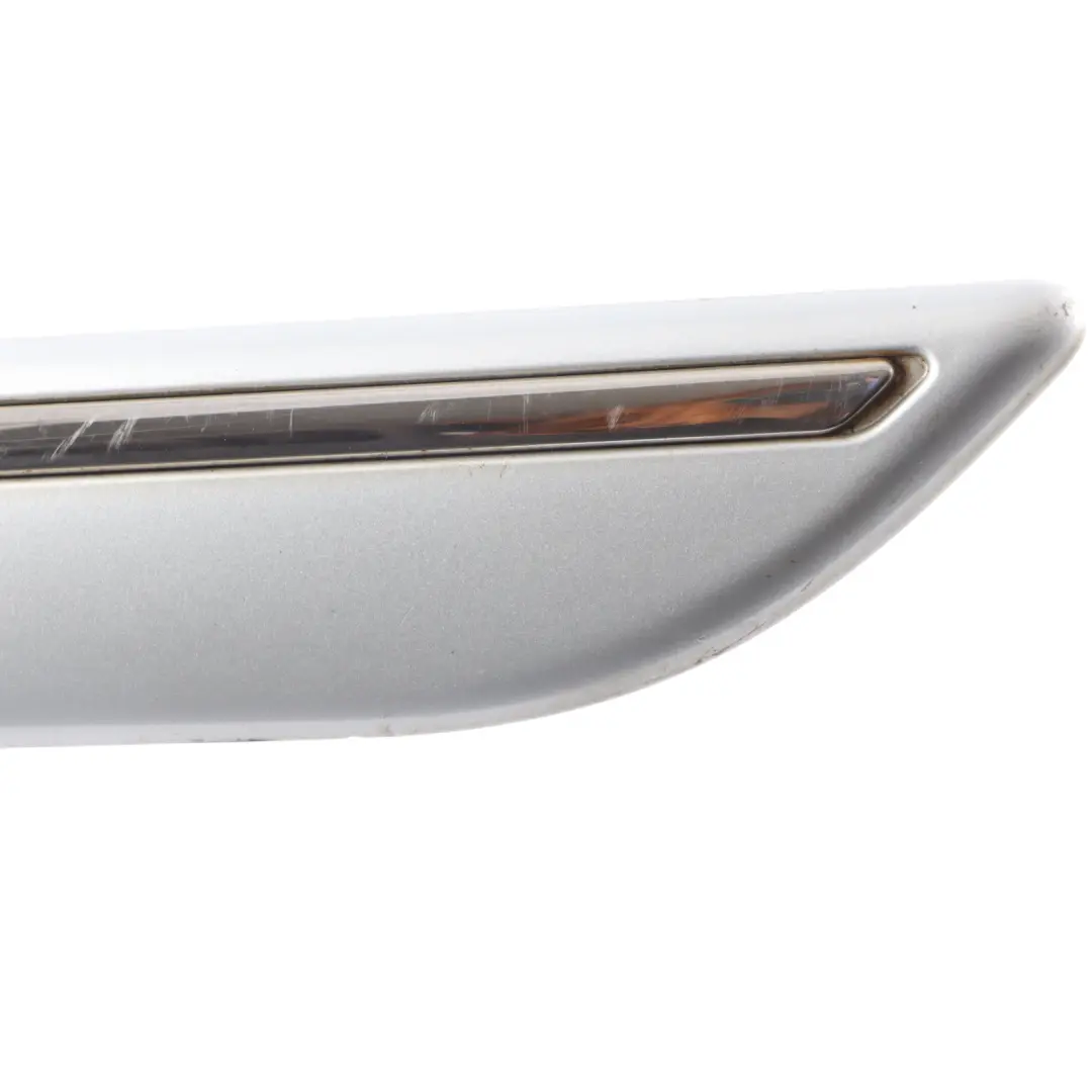 moulure porte arrière gauche argent polaire pour Mercedes W169 à propos du numéro de pièce A1696901362 Mercedes W169 moulure porte arrière gauche argent polaire - SKU A1696901362-PLS - Numéro de pièce A1696901362