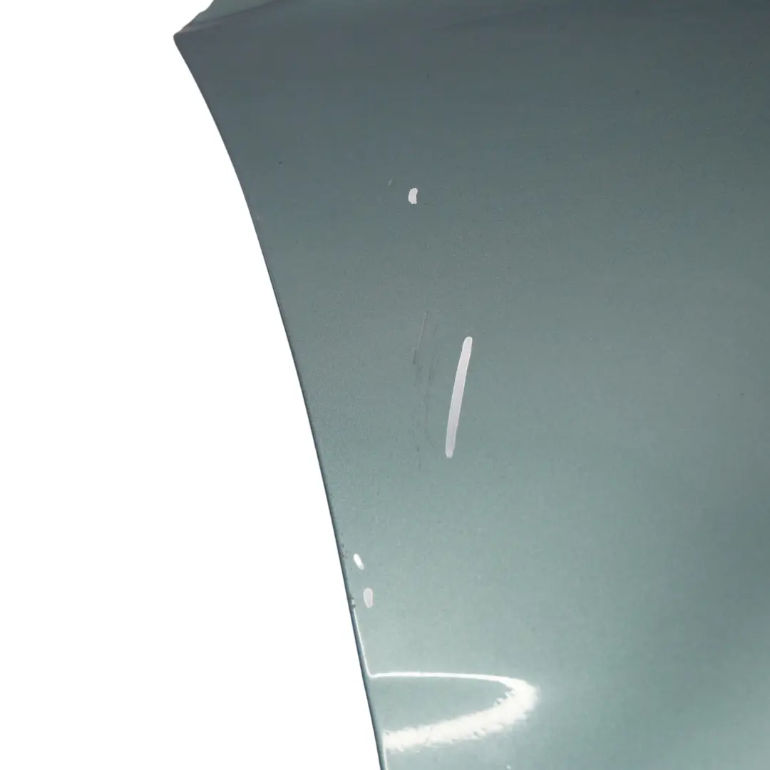 Panel lateral derecho delantero Guardabarros Polar Plata - 761 para Mercedes W169 con número de pieza A1698810201 Mercedes W169 Panel lateral derecho delantero Guardabarros Polar Plata - 761 - SKU A1698810201-SSO - Número de pieza A1698810201