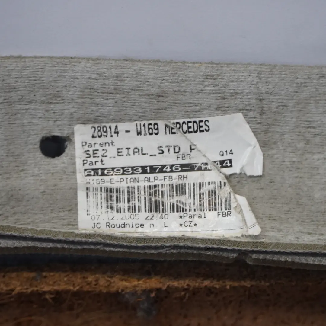 Mercedes W245 Asiento delantero derecho Interior Tela Gris - SKU A1699101247-3 - Número de pieza A1699101247