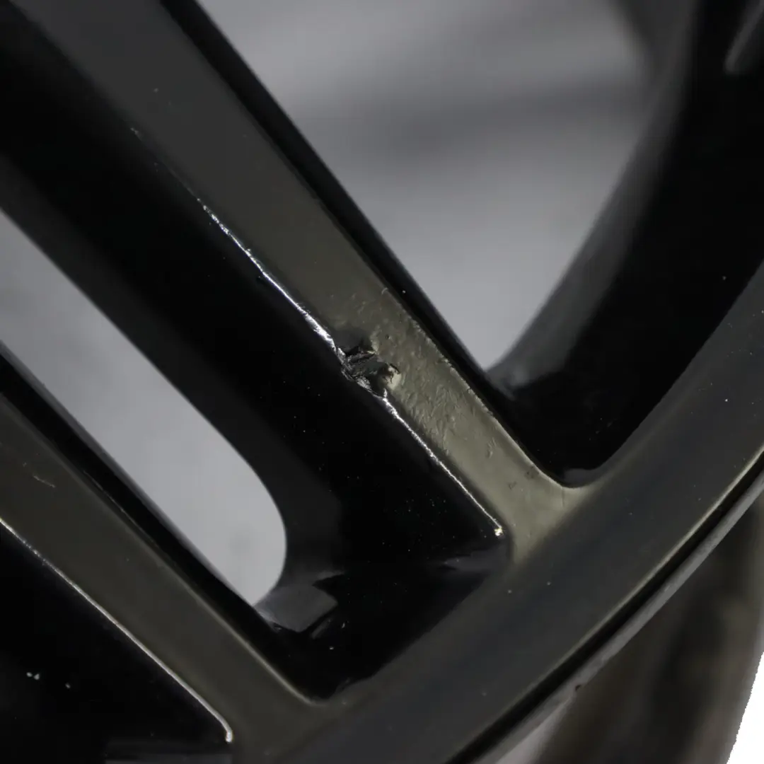 Felga Aluminiowa Czarna 18" ET:52 7.5J do Mercedes W176 W246 AMG o numerze A1764010302 Mercedes W176 W246 AMG Felga Aluminiowa Czarna 18" ET:52 7.5J - SKU A1764010302-7 - Numer Części A1764010302