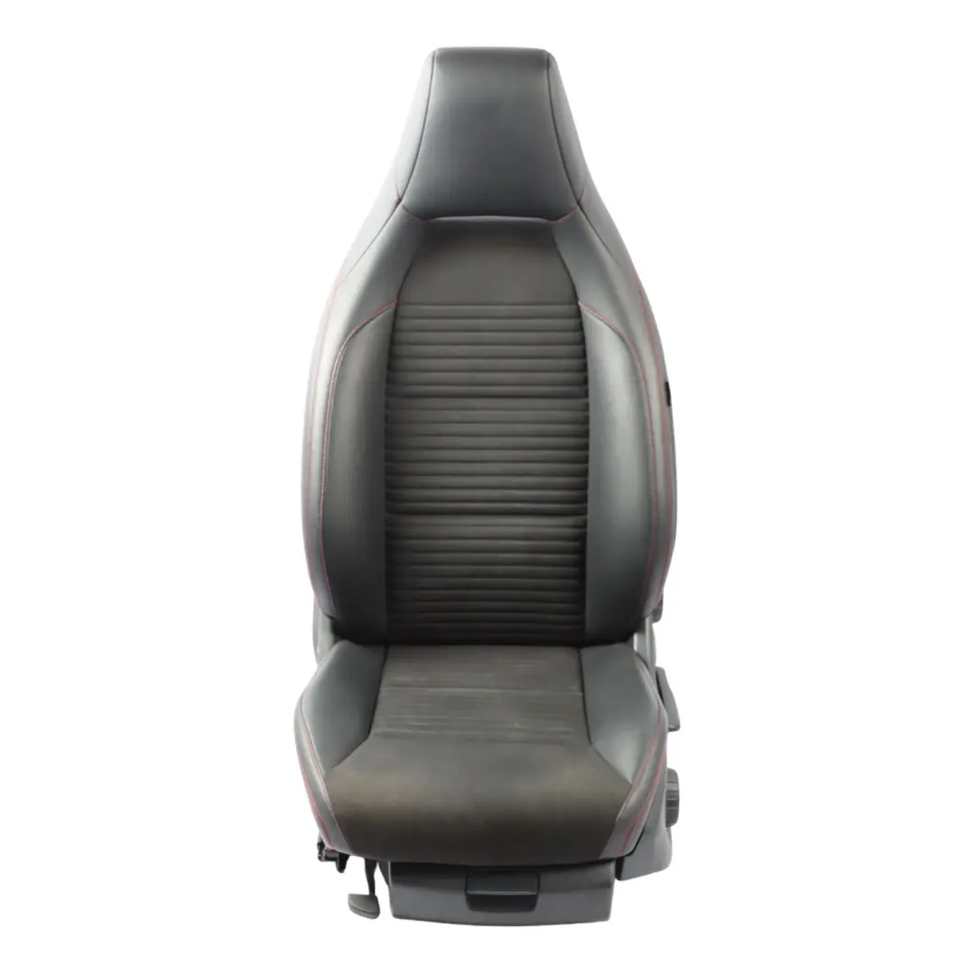 Sedile Anteriore Metà Finta Pelle Nero Cuciture Rosse Sinistra per Mercedes X156 con numero di parte A1769109101 Mercedes X156 Sedile Anteriore Metà Finta Pelle Nero Cuciture Rosse Sinistra - SKU A1769109101-2 - Numero di parte A1769109101