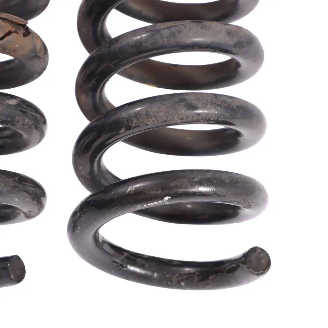 Jeu Ressorts Avant Mercedes W204 C207 Gauche Droite Suspension pour à propos du numéro de pièce A2043212304 Jeu Ressorts Avant Mercedes W204 C207 Gauche Droite Suspension - SKU A2043212304 - Numéro de pièce A2043212304