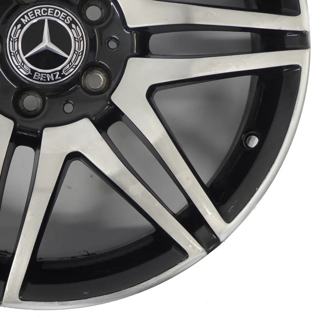 Przednia Felga Aluminiowa 18" ET:47 7.5J do Mercedes W204 AMG o numerze A2044010604 Mercedes W204 AMG Przednia Felga Aluminiowa 18" ET:47 7.5J - SKU A2044010604-1 - Numer Części A2044010604