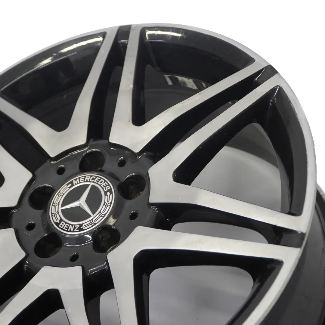 Przednia Felga Aluminiowa 18" ET:47 7.5J do Mercedes W204 AMG o numerze A2044010604 Mercedes W204 AMG Przednia Felga Aluminiowa 18" ET:47 7.5J - SKU A2044010604-1 - Numer Części A2044010604