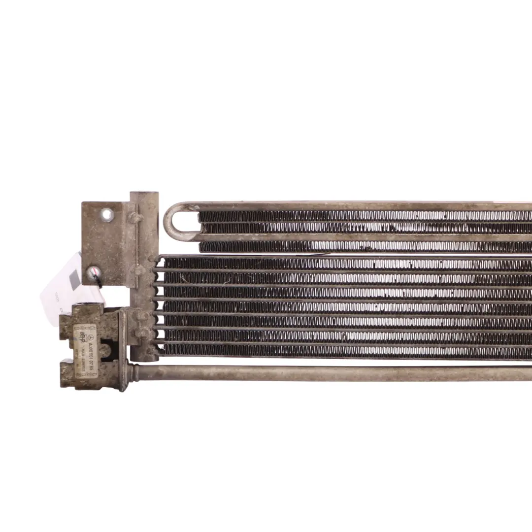 Radiatore Olio Mercedes W204 W207 OM642 Cambio Radiatore per con numero di parte A2045001001 Radiatore Olio Mercedes W204 W207 OM642 Cambio Radiatore - SKU A2045001001-1 - Numero di parte A2045001001