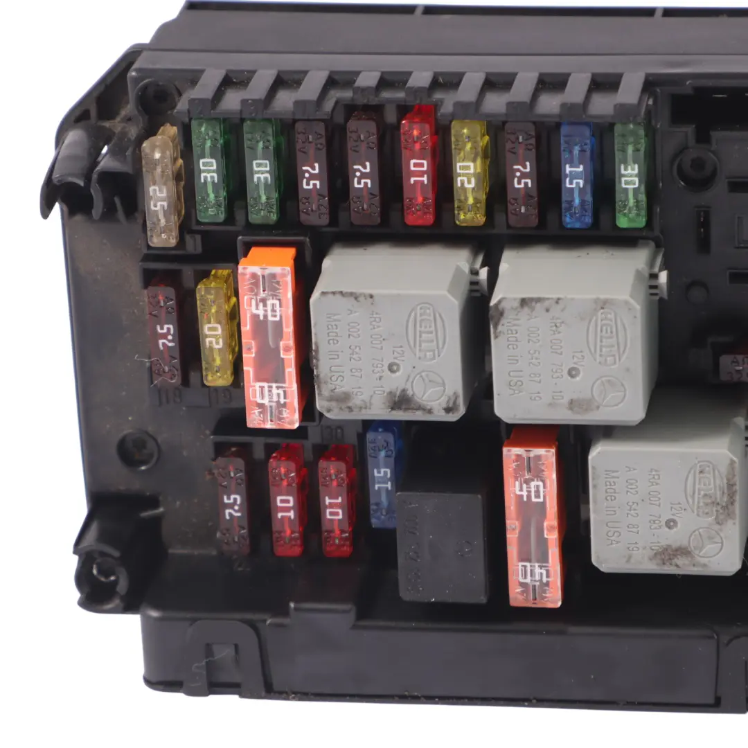  Unidad de conexión de terminales de caja de fusibles Mercedes S204 - SKU A2045450369 - Número de pieza A2045450369