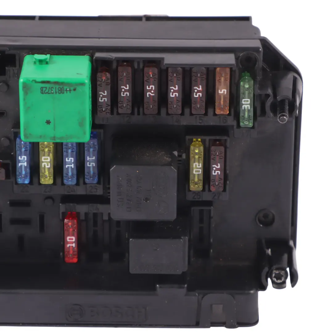  Unidad de conexión de terminales de caja de fusibles Mercedes S204 - SKU A2045450369 - Número de pieza A2045450369