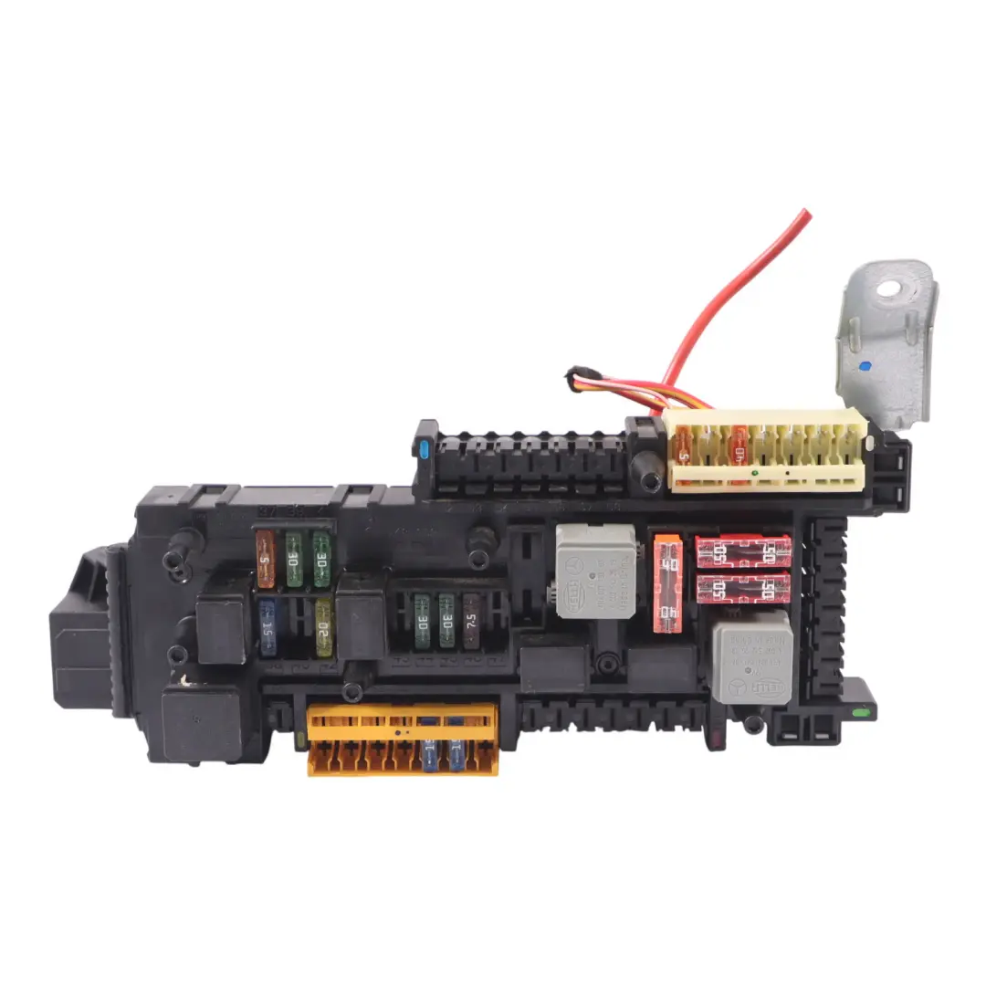 Fuse Box Terminal Connection Unit A2115452301 to Mercedes W204 with Part number A2045458401 Mercedes W204 Fuse Box Terminal Connection Unit A2115452301 - SKU A2045458401 - Part number A2045458401