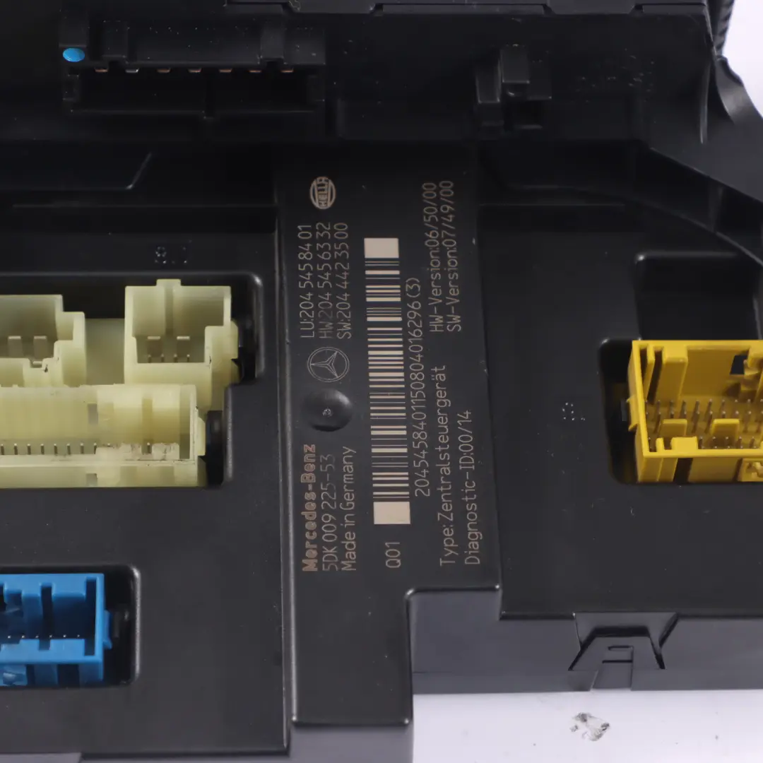 Mercedes W204 Fuse Box Terminal Connection Unit A2115452301 - SKU A2045458401 - Part number A2045458401
