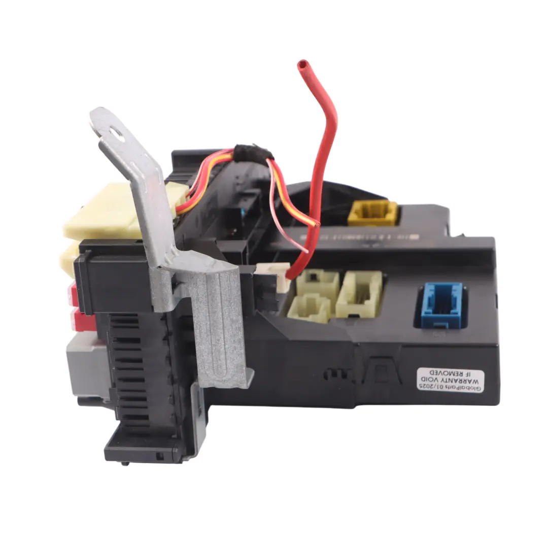 Fuse Box Terminal Connection Unit A2115452301 to Mercedes W204 with Part number A2045458401 Mercedes W204 Fuse Box Terminal Connection Unit A2115452301 - SKU A2045458401 - Part number A2045458401