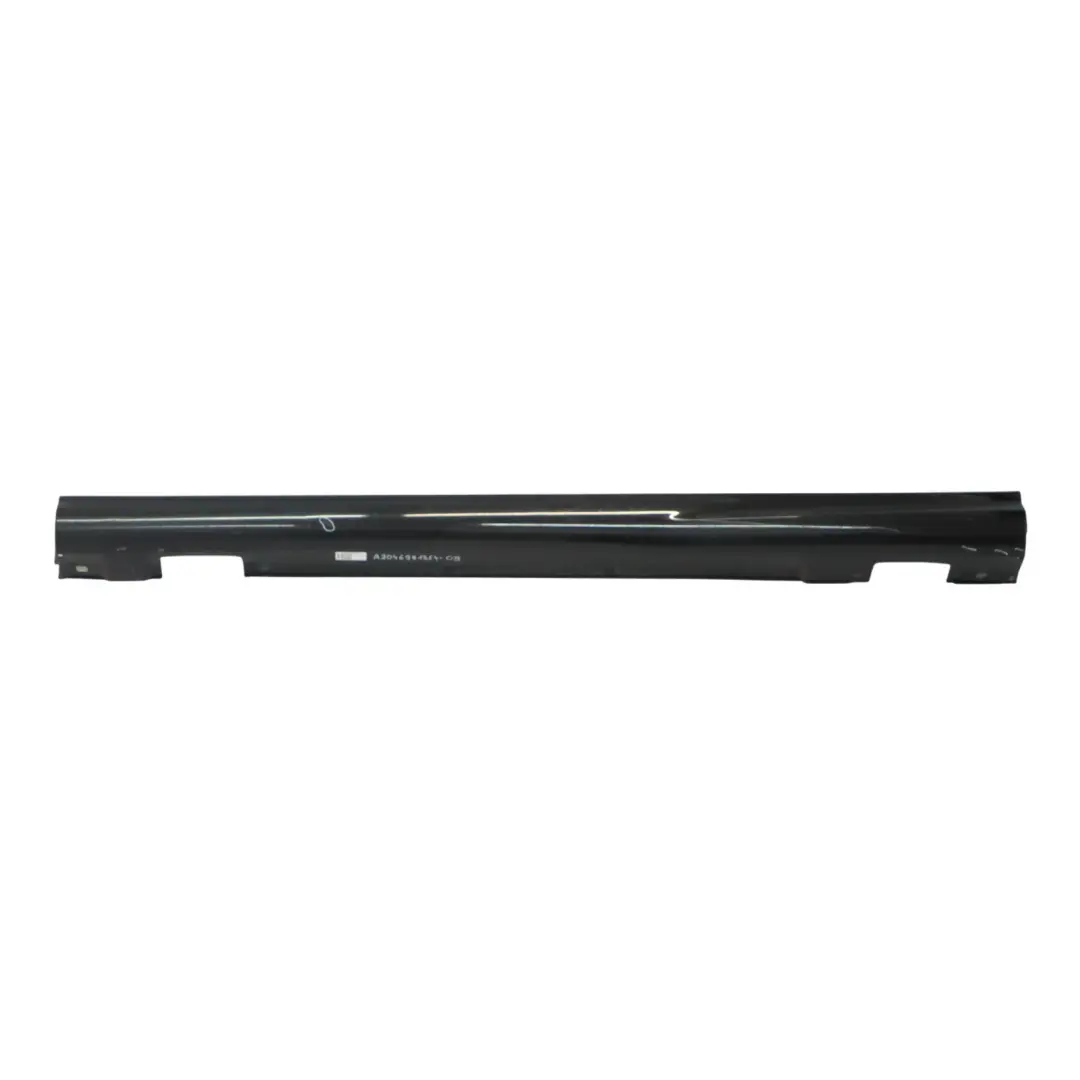 Mercedes W204 Faldon Lateral Cubre Umbral Puerta Izquierdo Negro Obsidiana 197 - SKU A2046981354-OB - Número de pieza A2046981354