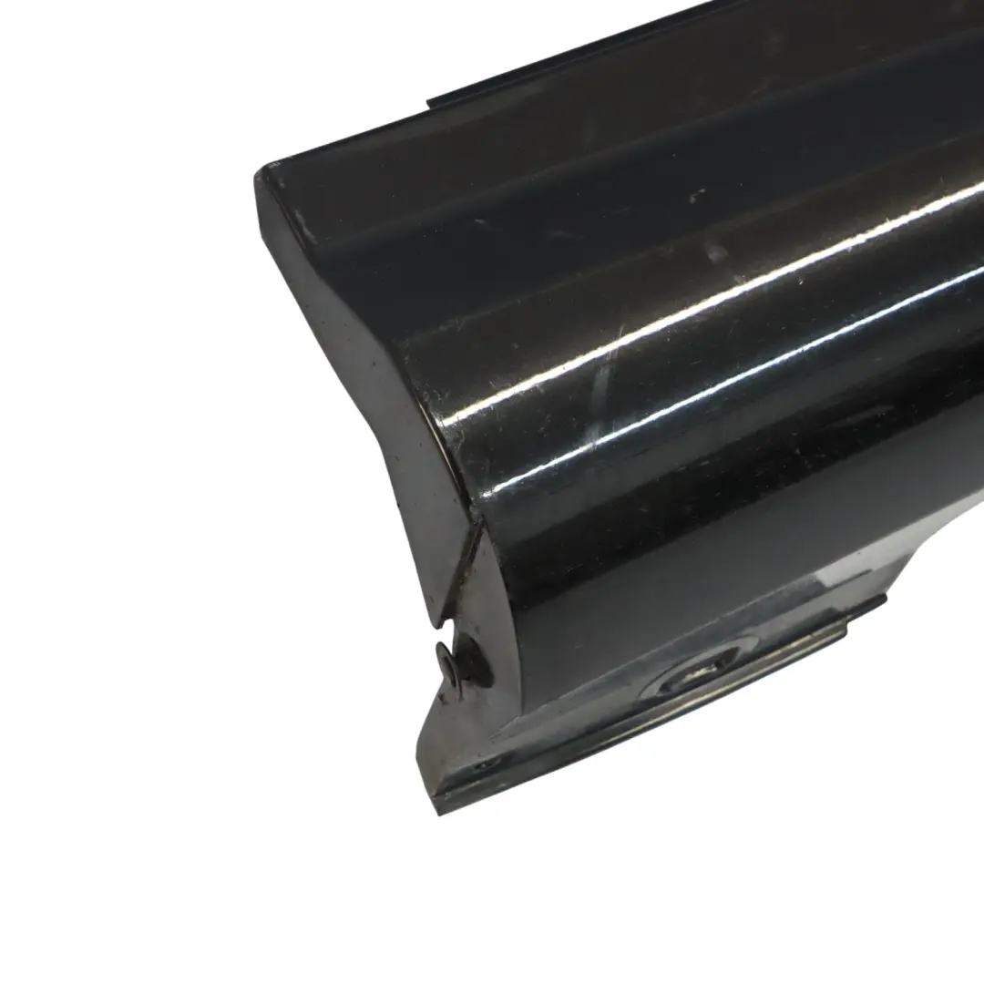 Latérale Couvre Seuil de Porte Droite Noir Obsidien - 197 pour Mercedes W204 à propos du numéro de pièce A2046981454 Mercedes W204 Latérale Couvre Seuil de Porte Droite Noir Obsidien - 197 - SKU A2046981454-OB - Numéro de pièce A2046981454
