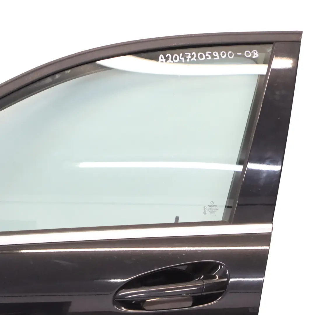 Mercedes W204 Tür Vorne Links Obsidian Schwarz Metallic - 197 - SKU A2047205900-OB - Teilenummer A2047205900