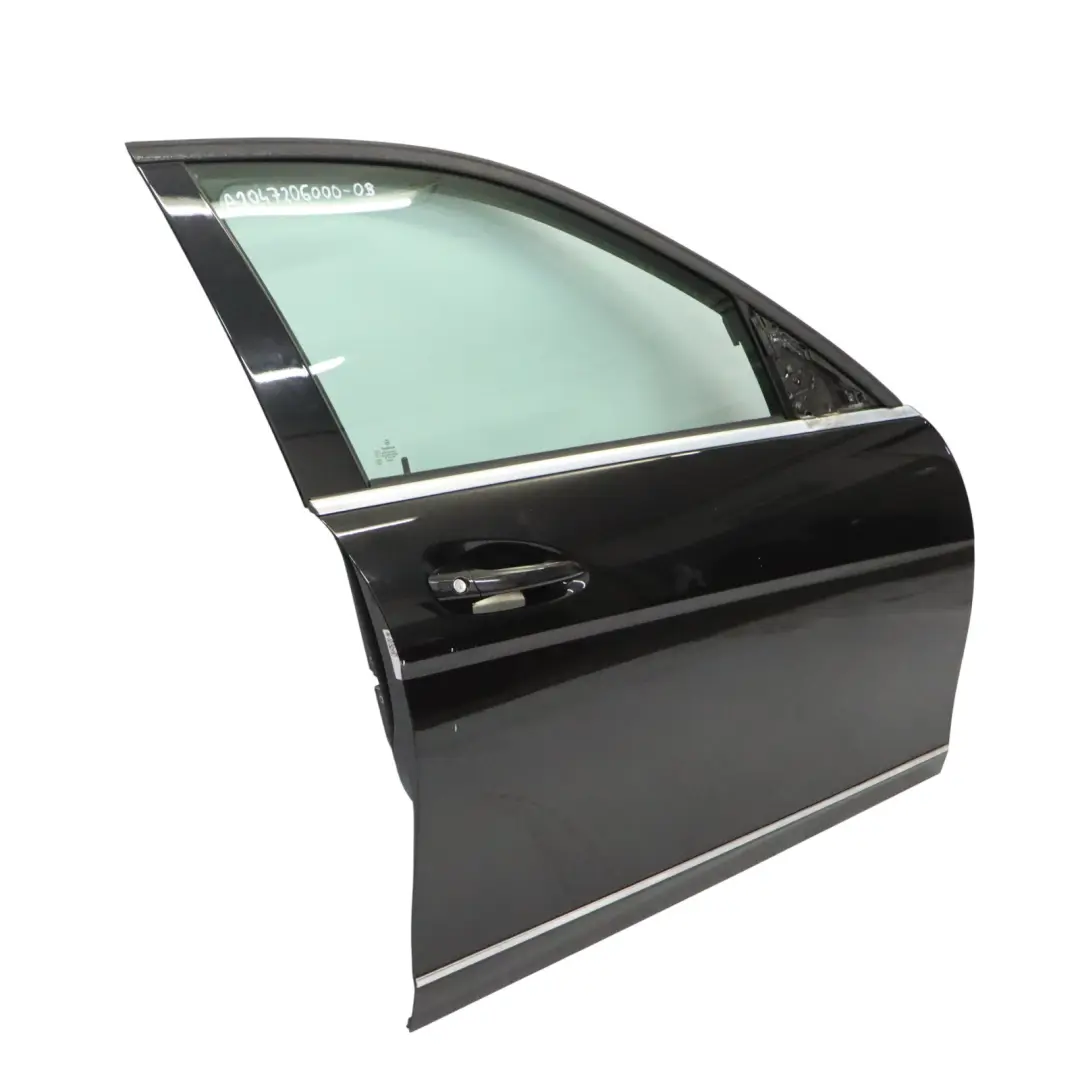 Mercedes W204 Puerta Delantera Derecha Revestimiento Obsidian Black Metallic 197 - SKU A2047206000-OB - Número de pieza A2047206000