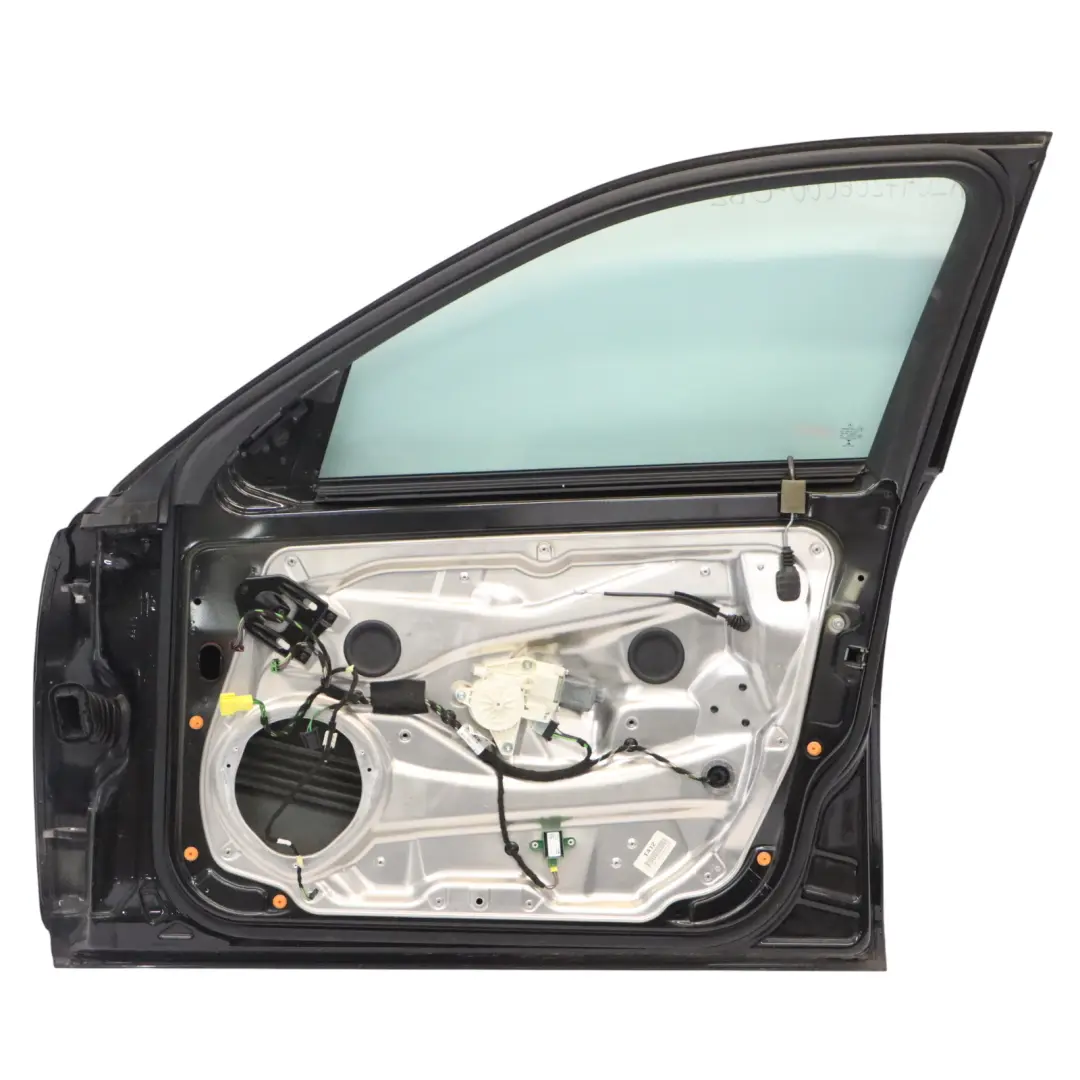 Mercedes W204 Puerta Delantera Derecha Obsidian Black Metallic - 197 - SKU A2047206000-OB2 - Número de pieza A2047206000