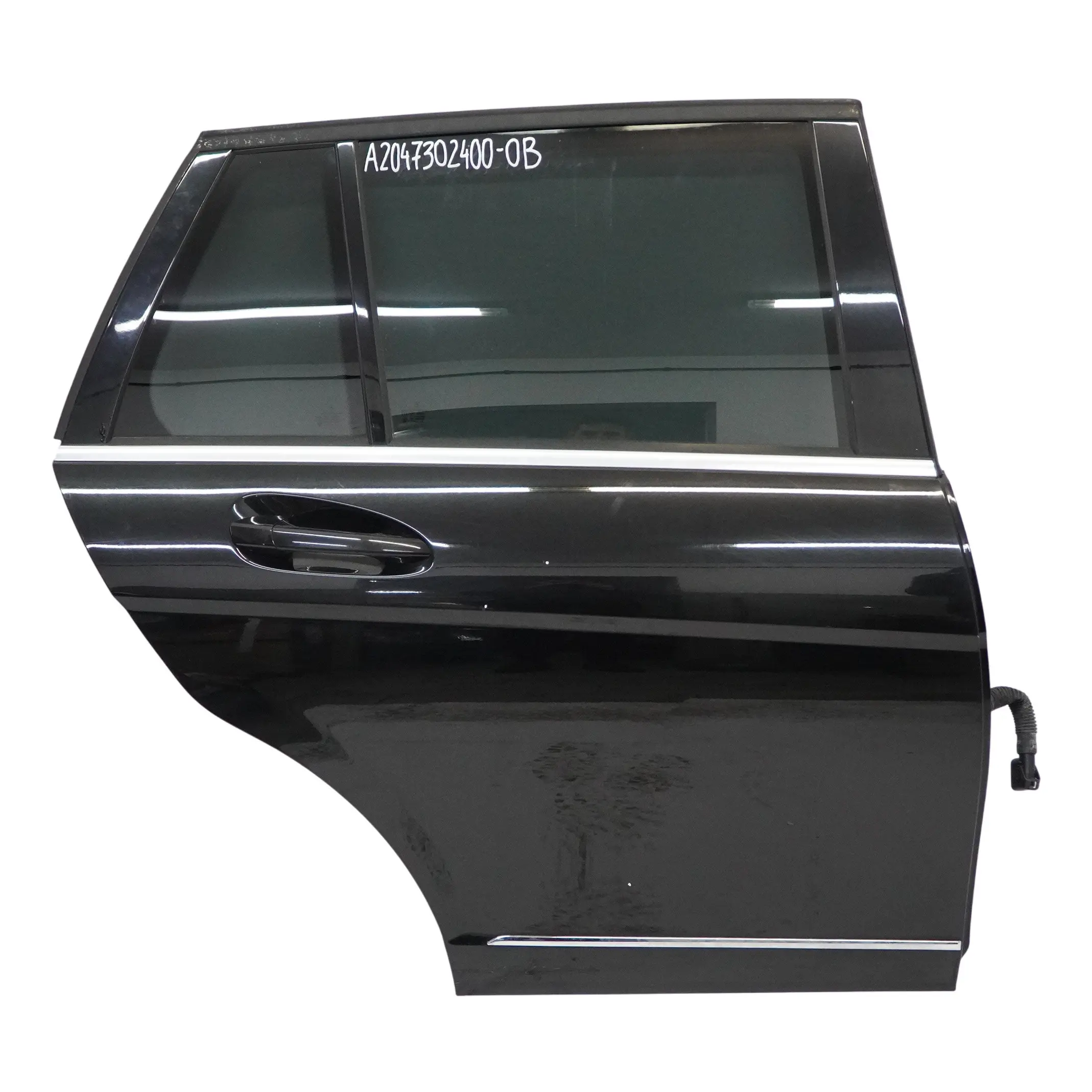 Mercedes S204 Estate Door Rear Right O/S Covering Obsidian Black Metallic - 197