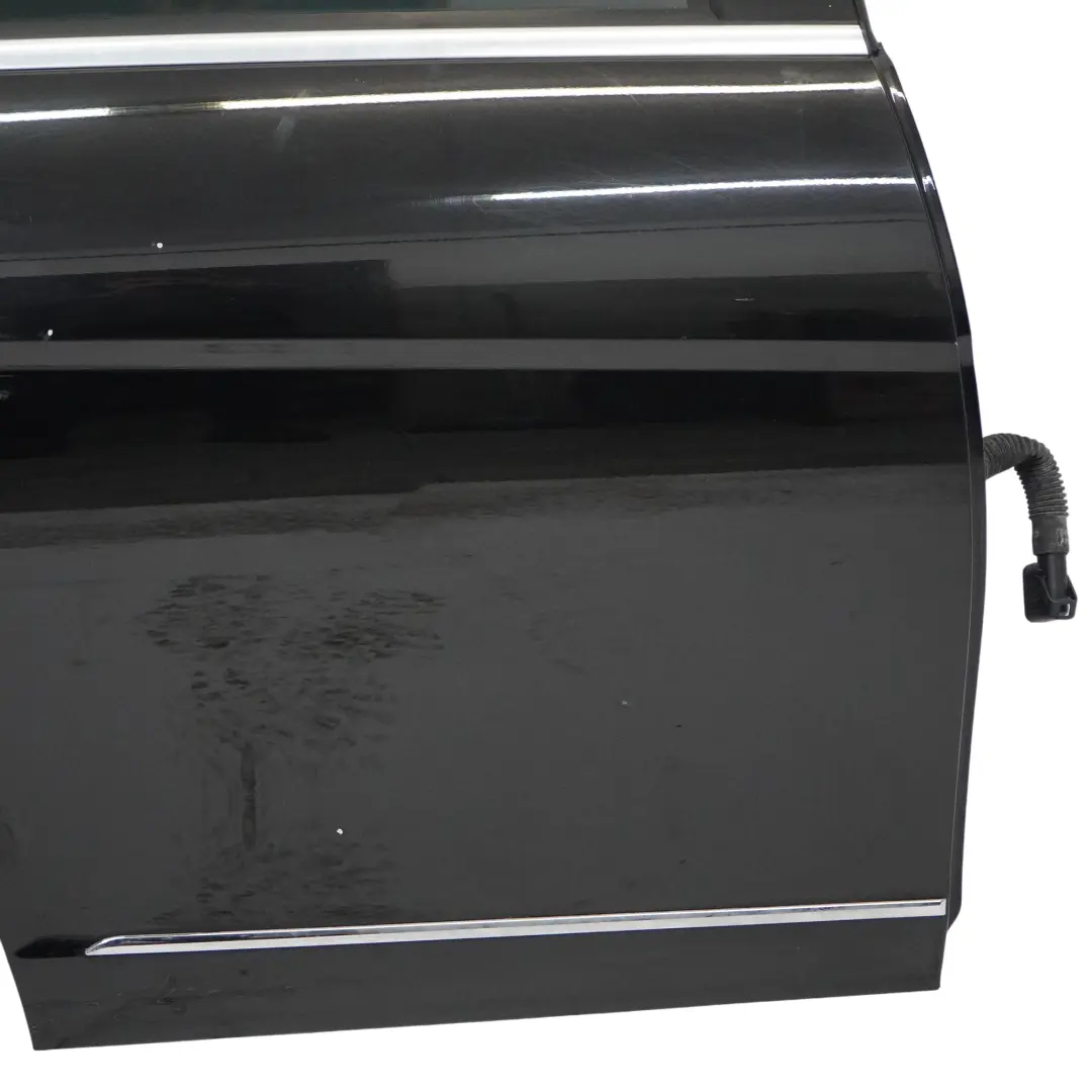 Mercedes S204 Revêtement Arrière Droite Break Noir Obsidienne Métallisé - 197 - SKU A2047302400-OB - Numéro de pièce A2047302400