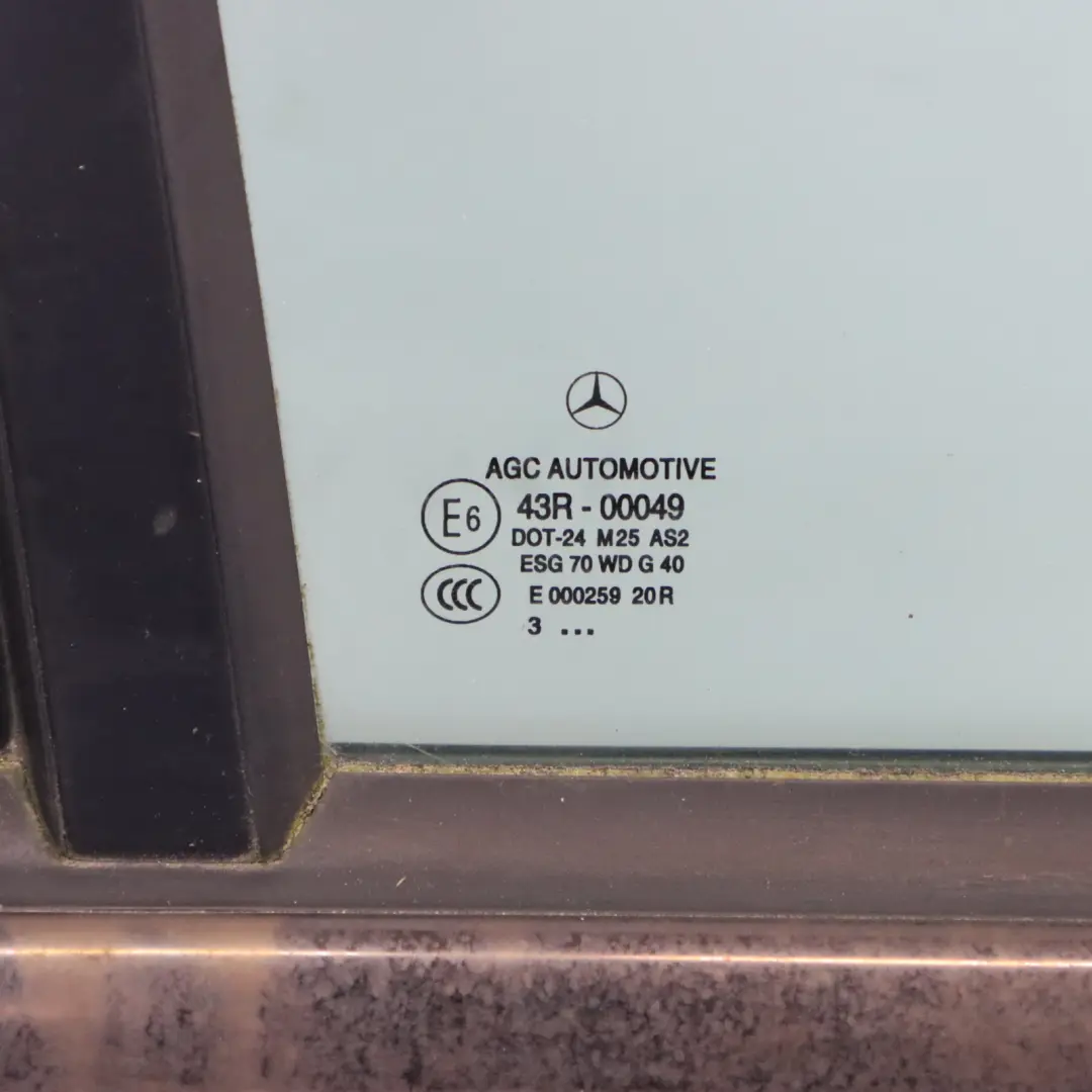 Mercedes S204 Kombi Tür Hinten Rechts Verkleidung Obsidian Schwarz - 197 - SKU A2047302400-OB1 - Teilenummer A2047302400