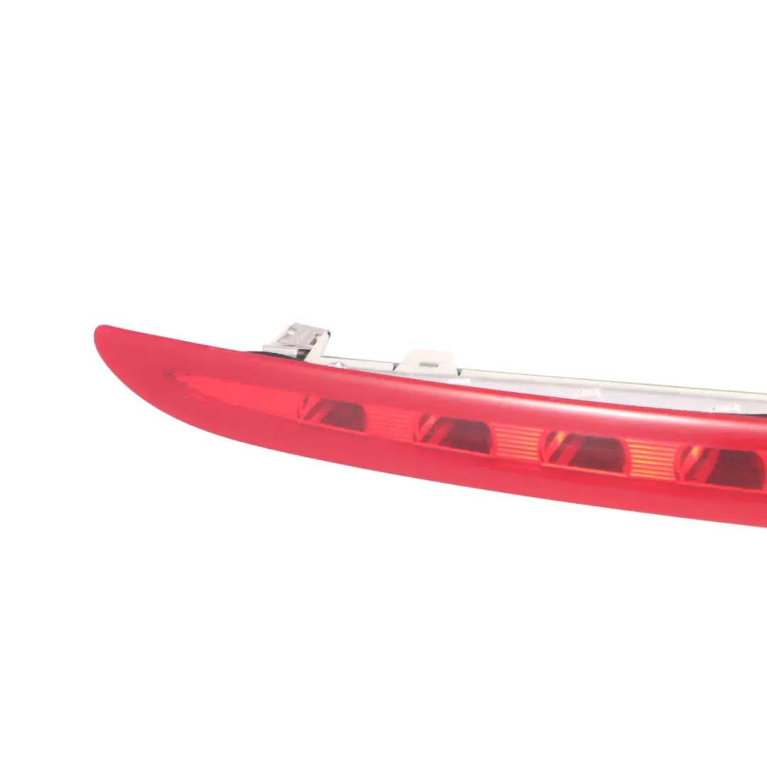 Feu arrière additionnel troisième feu stop pour Mercedes S204 Estate à propos du numéro de pièce A2048200956 Mercedes S204 Estate Feu arrière additionnel troisième feu stop - SKU A2048200956 - Numéro de pièce A2048200956